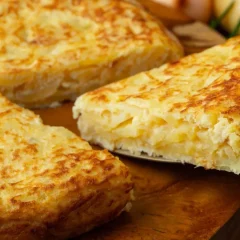 Tortilla-de-patatas-4-1200x828